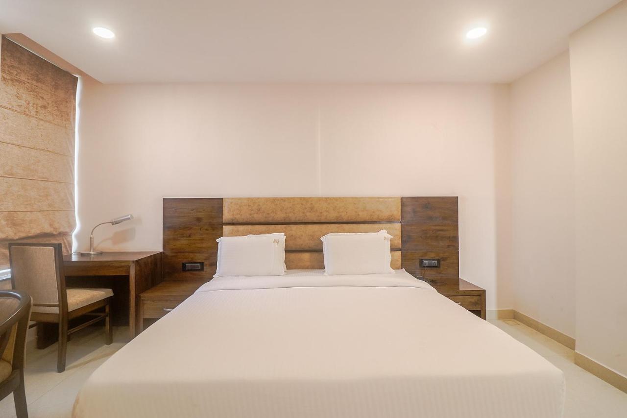 Fabhotel Mid Town Grand Panchkula Exteriér fotografie