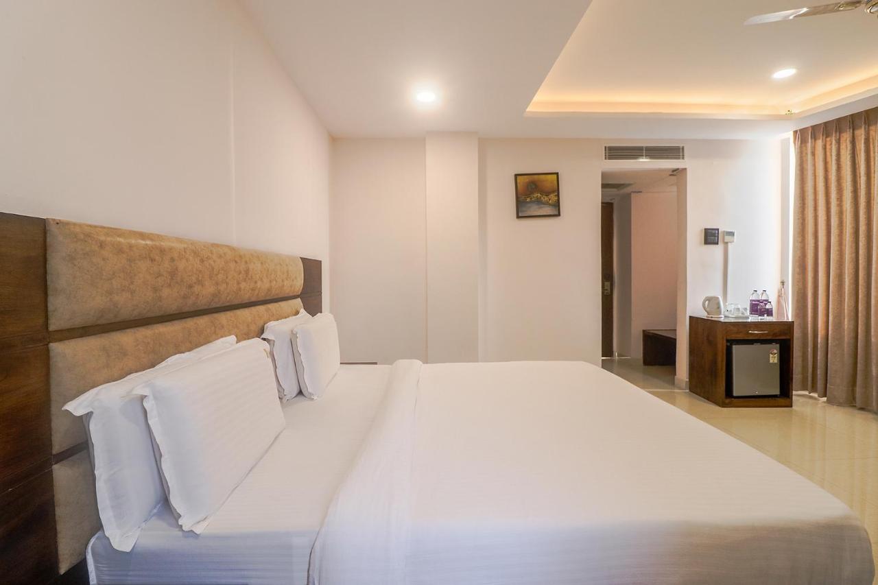 Fabhotel Mid Town Grand Panchkula Exteriér fotografie