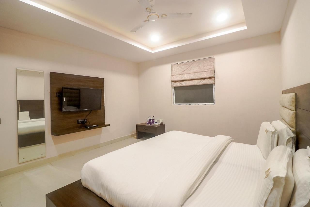 Fabhotel Mid Town Grand Panchkula Exteriér fotografie