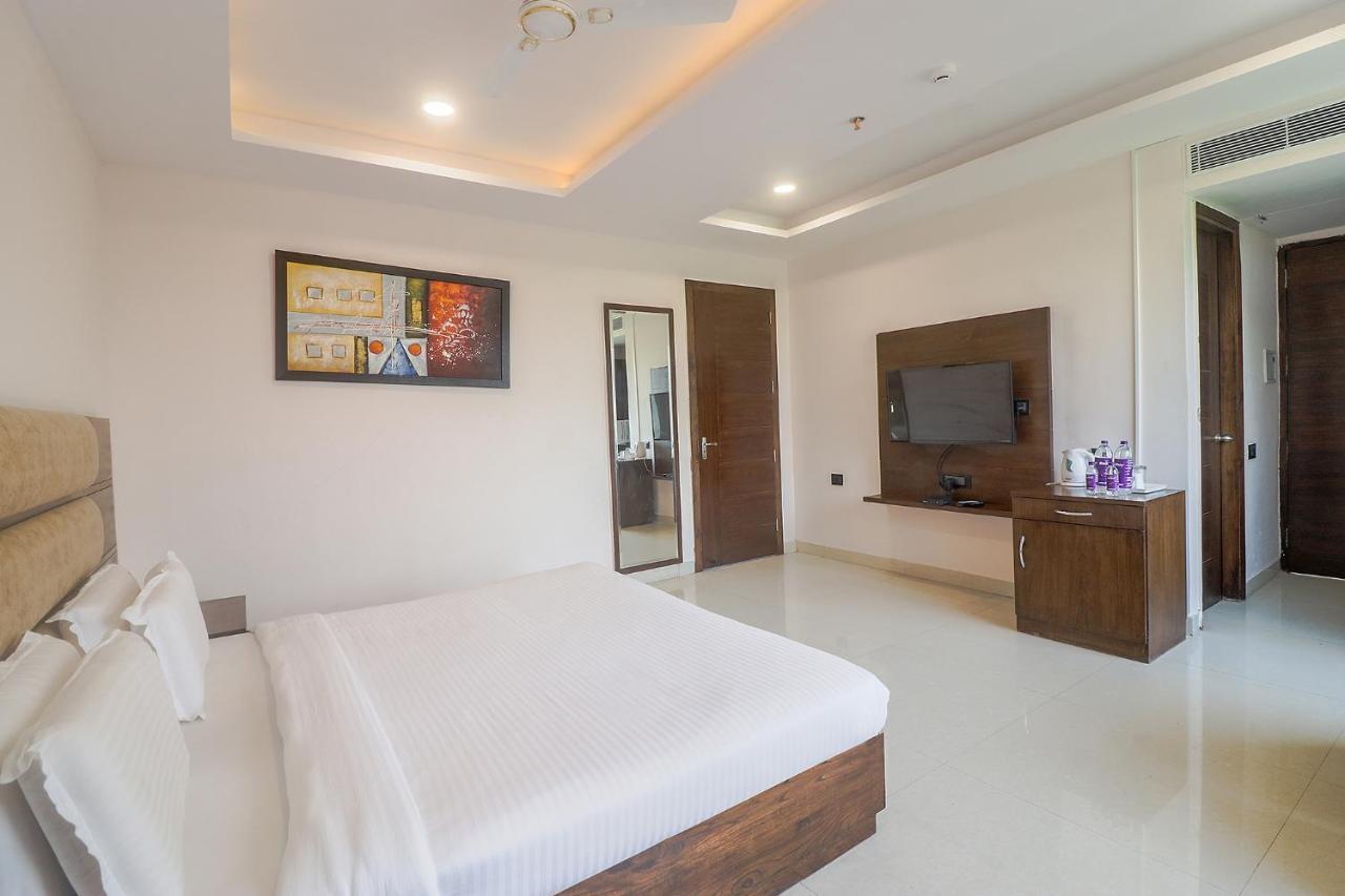 Fabhotel Mid Town Grand Panchkula Exteriér fotografie