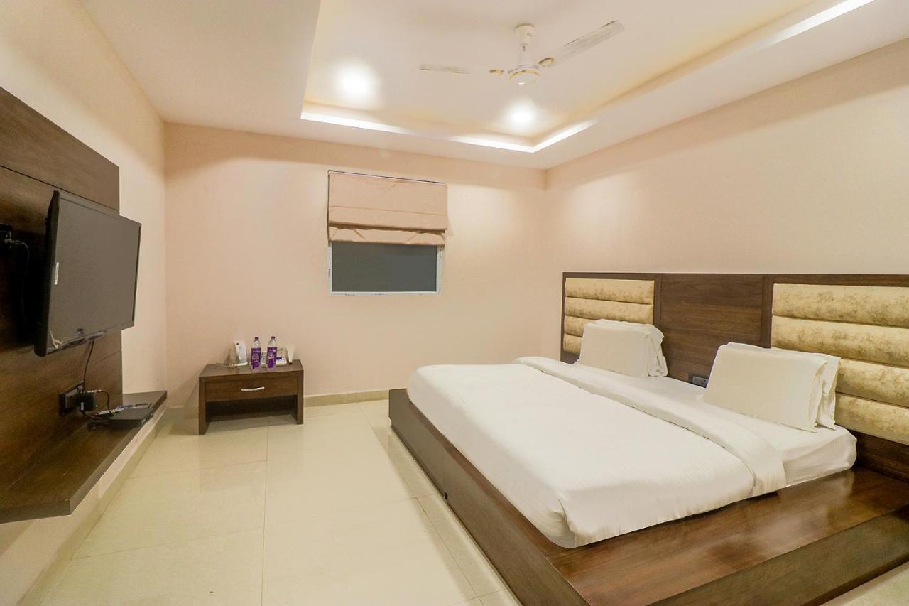 Fabhotel Mid Town Grand Panchkula Exteriér fotografie